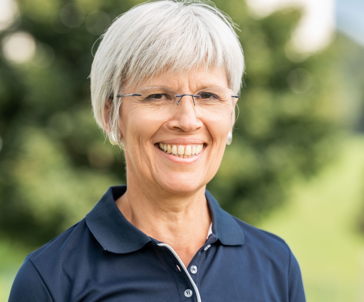 Portraitfoto von Dr. Karin Riedmüller